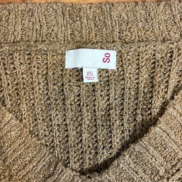 SO long sleeve sweater- tan/brown- size XS - Picture 2 of 4